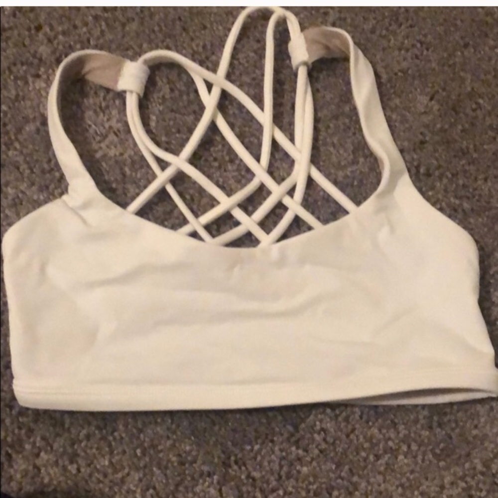 Lululemon sports bra